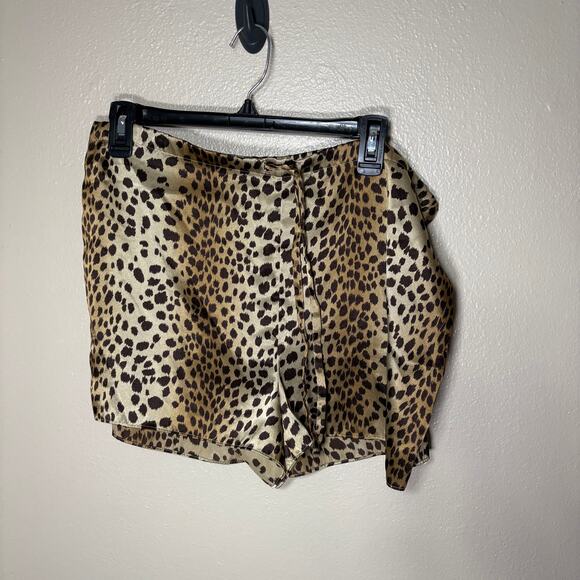 Victoria's Secret 2 piece leopard print satin pajama set small - Picture 4 of 6